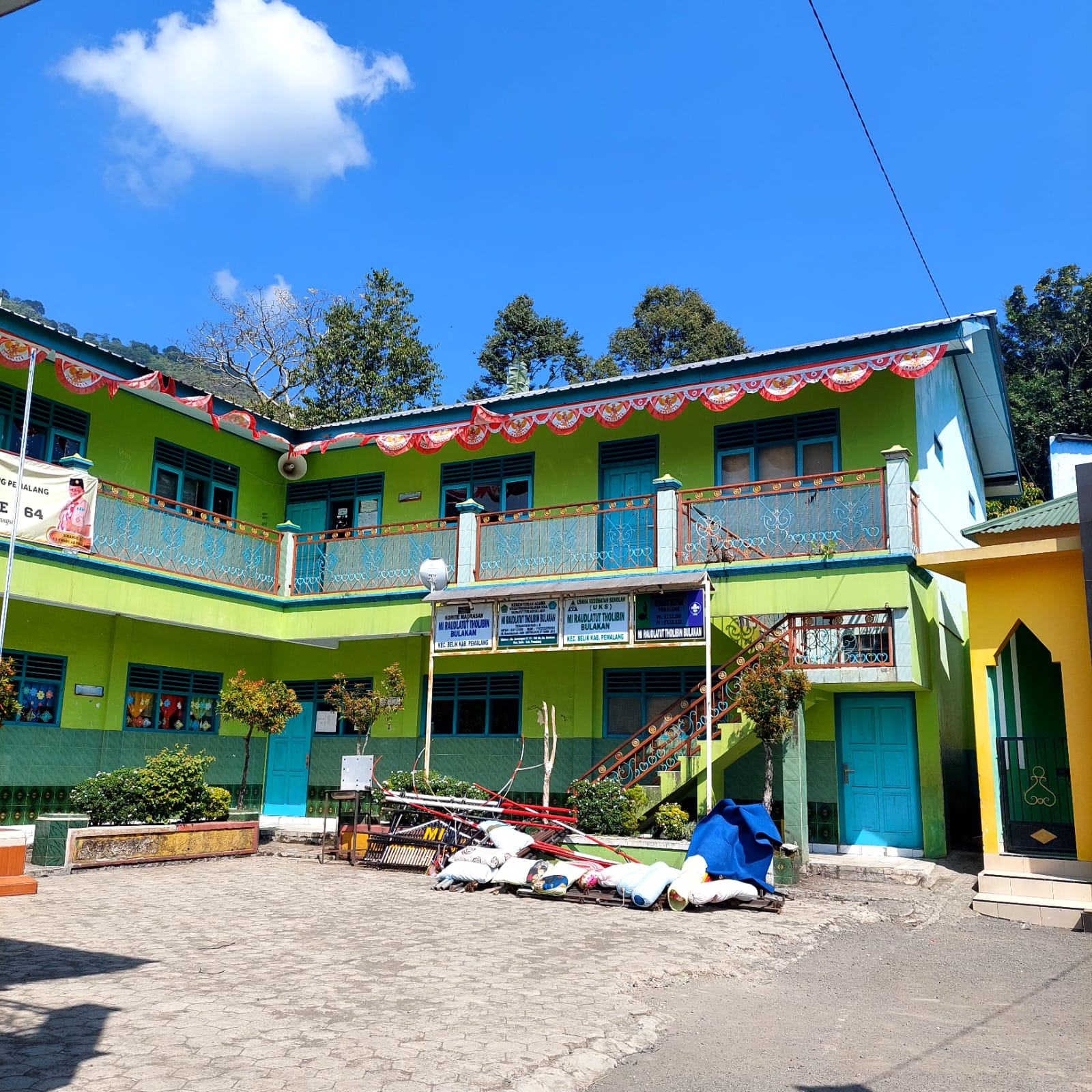 Sekolah